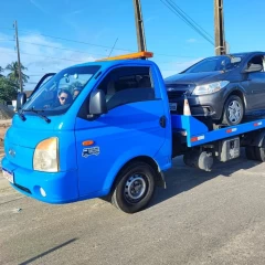 Caminhão guincho de Azulão Reboques  em Fortaleza - CE