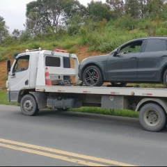 Caminhão guincho de Guinchos JT em Águas Mornas - SC
