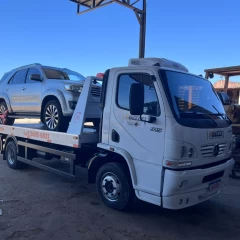 Caminhão guincho de Hbelle Transportes Ltda em Crato - CE