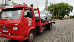 Caminhão guincho de Mega Guincho SM em Santa Maria - RS